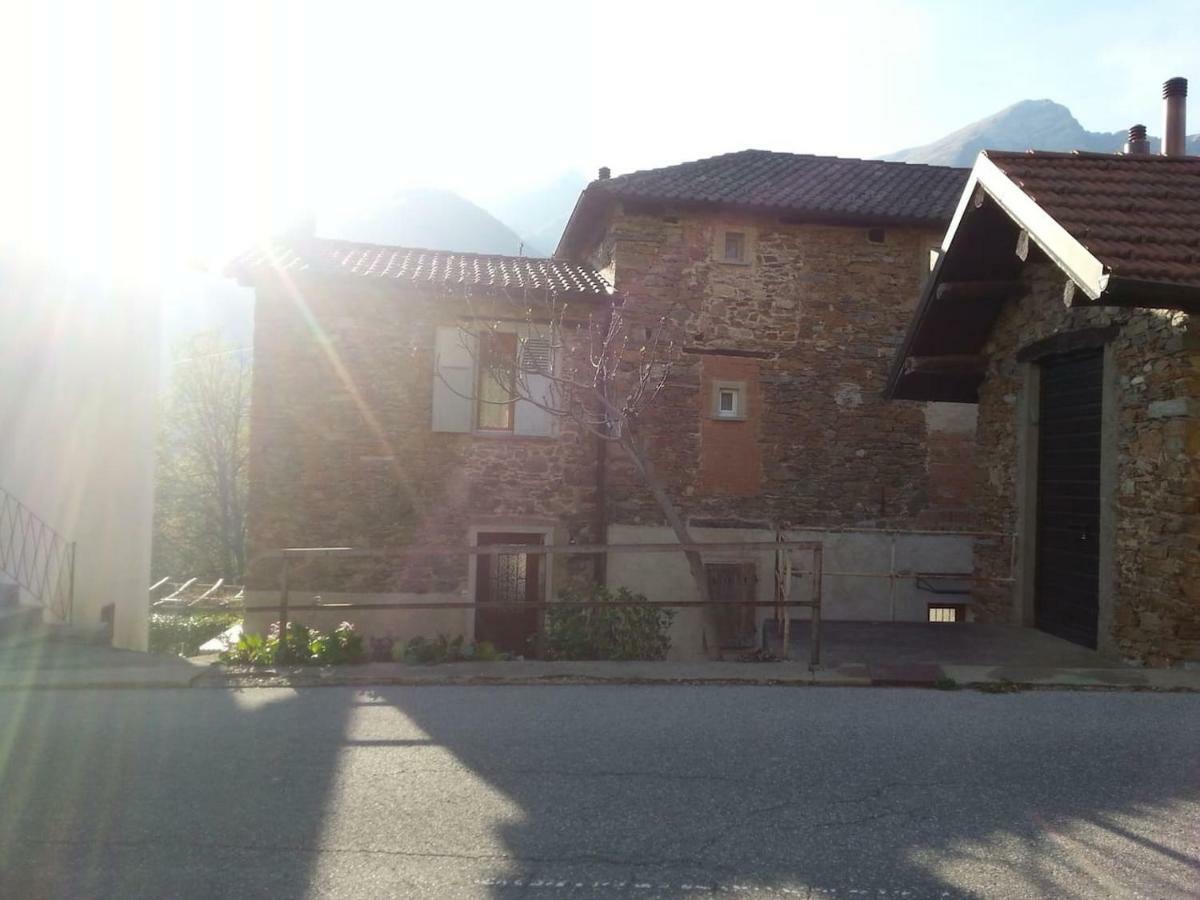 Ferienwohnung Casa Huerlimann Breno Exterior foto